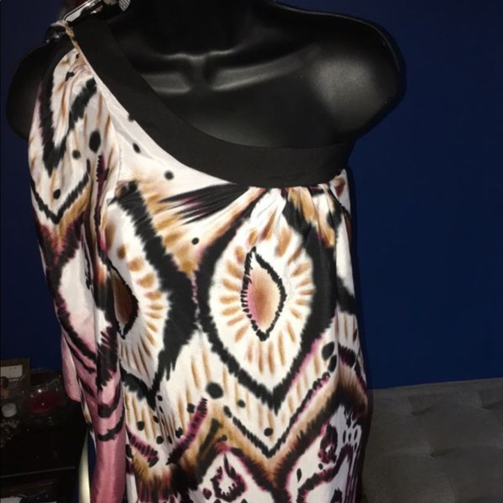 One shoulder dress